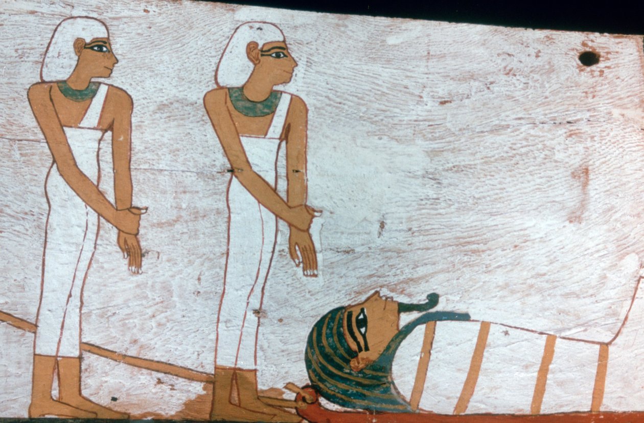 To prestinner, detalj av dekorasjonen av en sarkofag av The Lady of Madja, 18. dynasti av Unbekannt