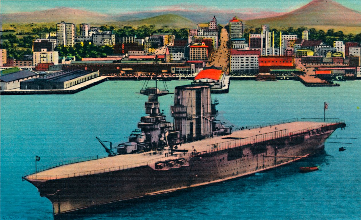 US Navy Plane Carrier for anker ved foten av Broadway. San Diego, California, c1941 av Unbekannt