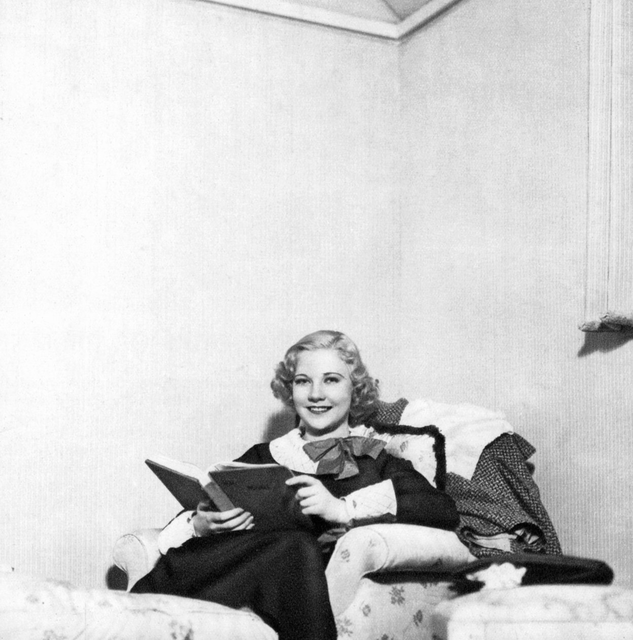 Una Merkel , amerikansk filmskuespillerinne, 1934-1935 av Unbekannt