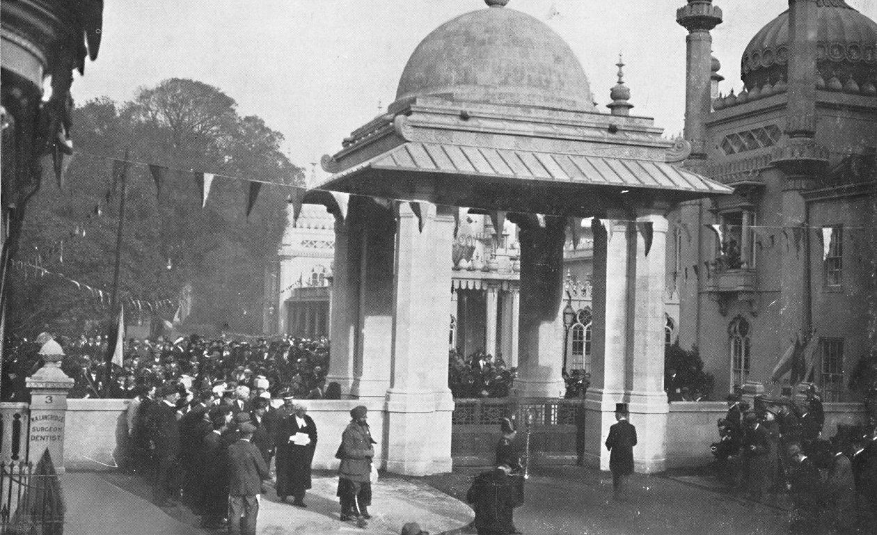 Avduking av Indian Memorial Gateway av Maharaja av Patiala, 26. oktober 1921, 1939. av Unbekannt