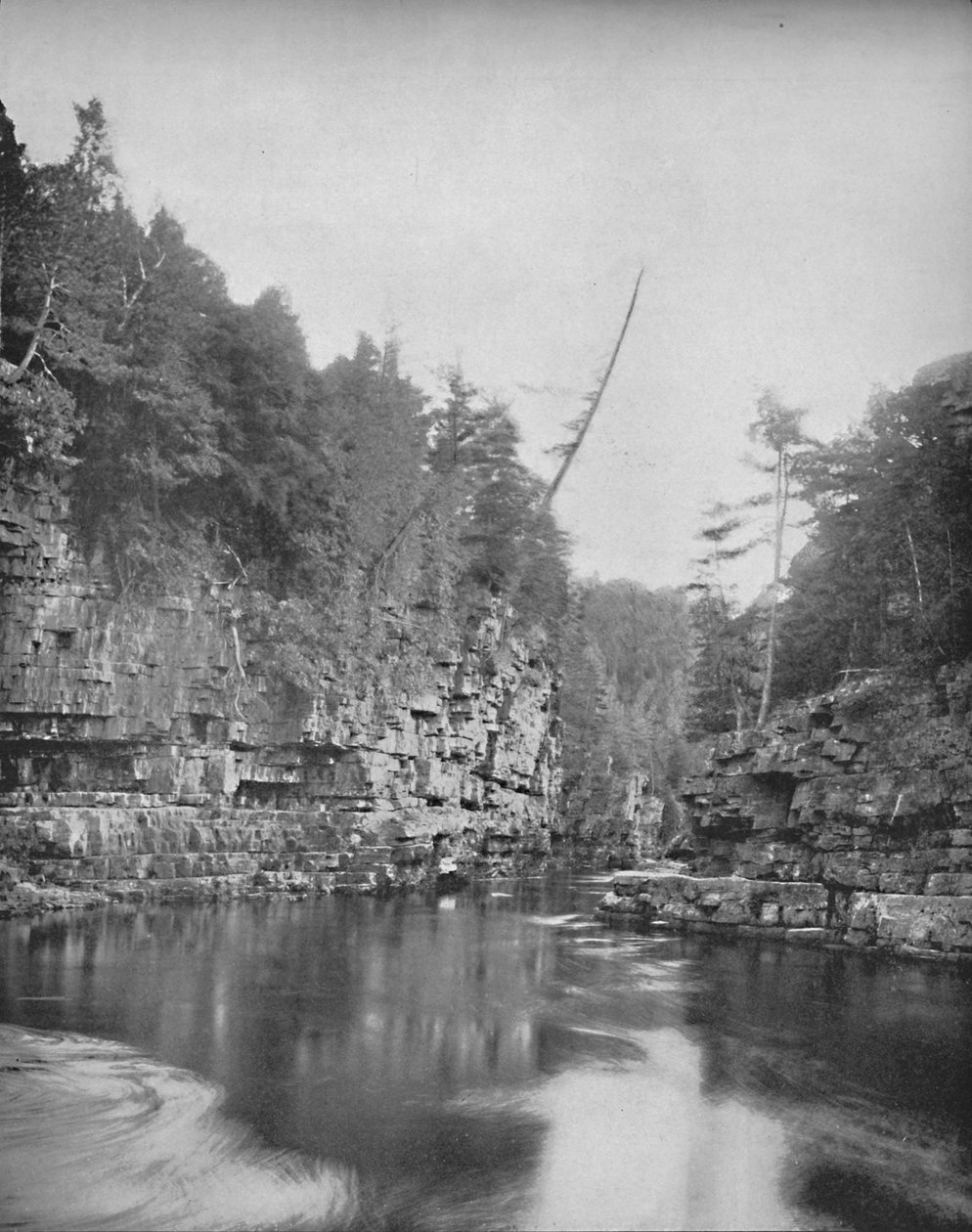 Øvre ende av Au Sable Chasm, Adirondacks, c1897. av Unbekannt