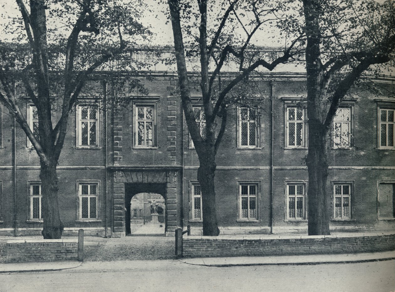Øvre skole, ser gjennom skolegården, 1926 av Unbekannt