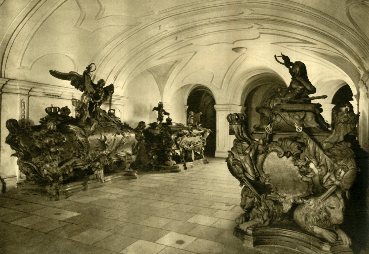 Hapsburgernes hvelv i Capuchin-kirken, Wien, Østerrike, c1935. av Unbekannt