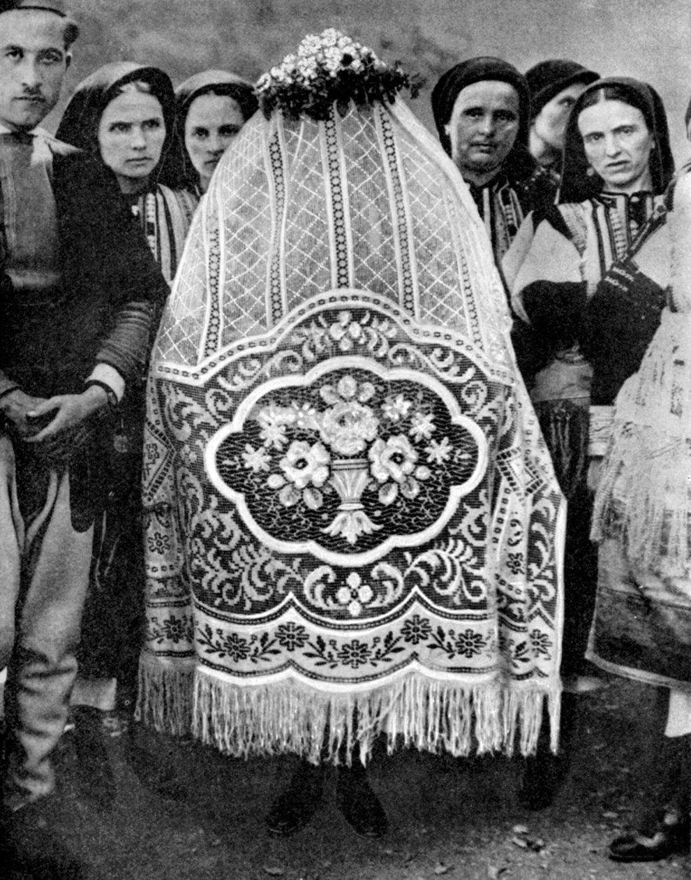 Tilslørt brud, Sør-Serbia, 1936 av Unbekannt