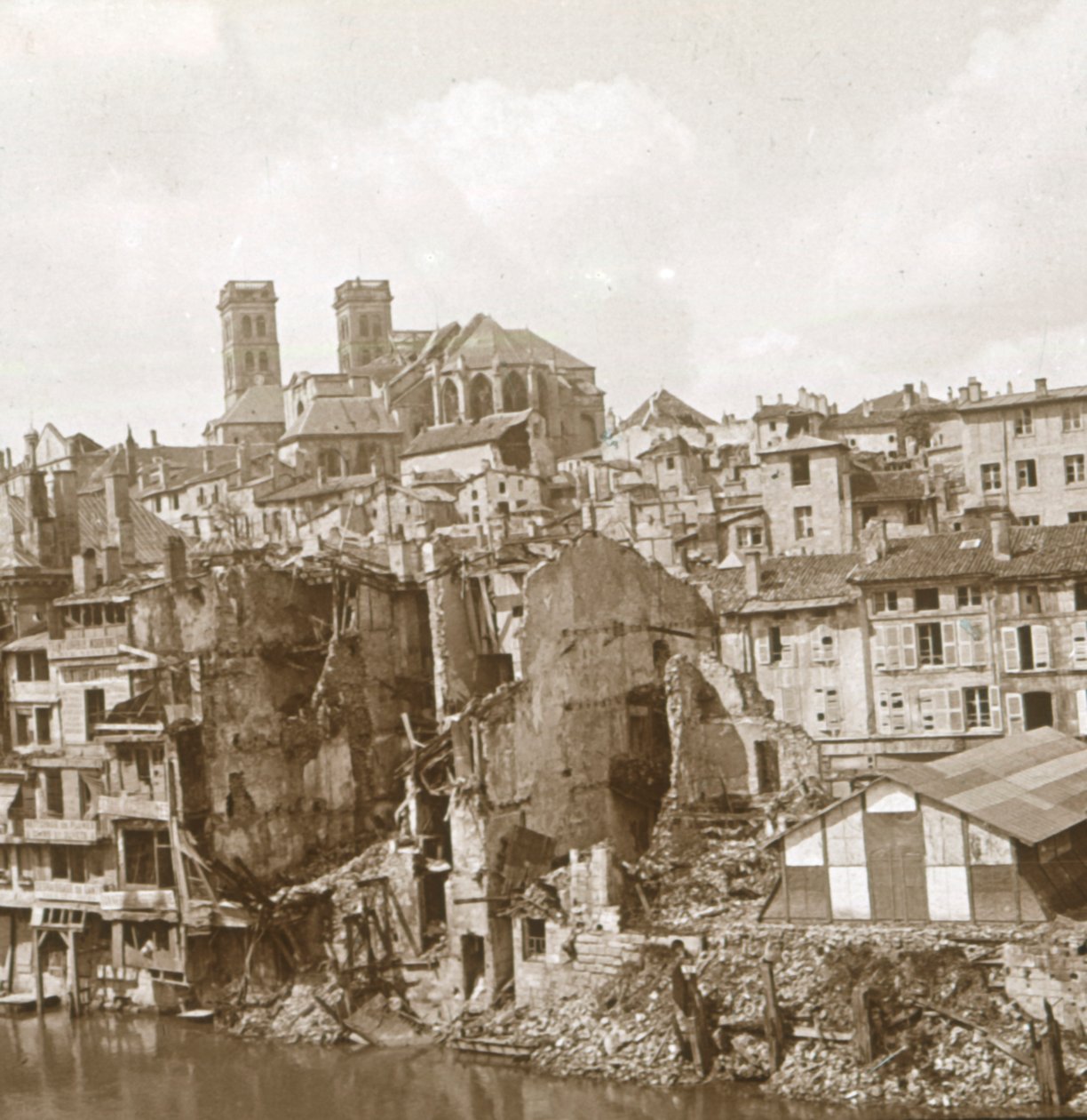 Verdun, Nord-Frankrike, c1916-c1918 av Unbekannt