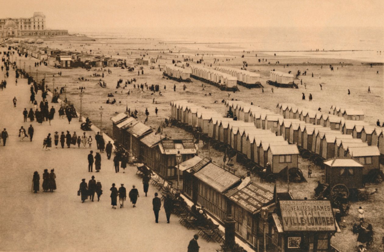 Utsikt over Esplanade mot Palace Hotel and Cabins, c1928 av Unbekannt