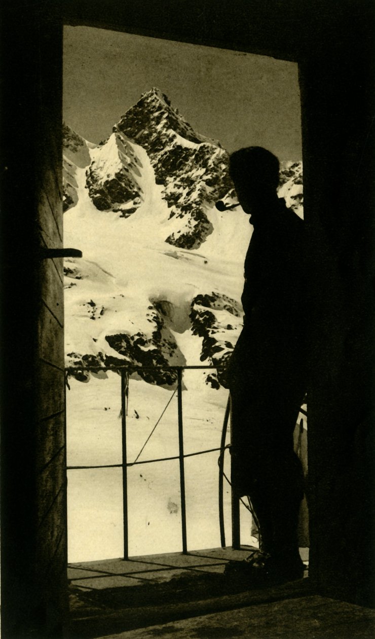 Utsikt over Schattenspitze i Silvretta-alpene...Wiesbadener Hütte, Partenen, Østerrike, c1935. av Unbekannt