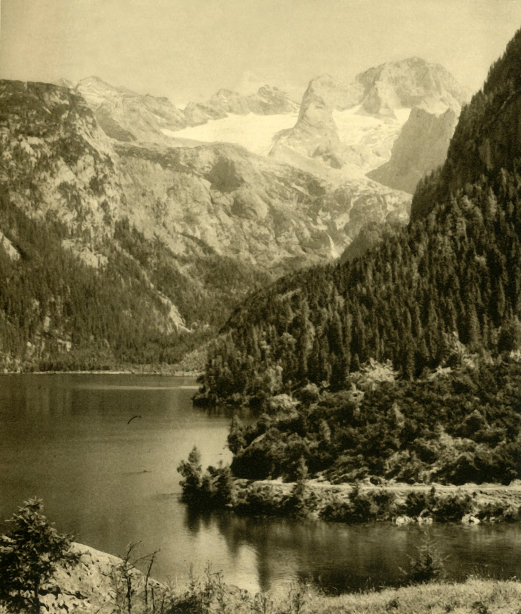 Vorderer Gosausee og Dachstein-fjellene, Øvre Østerrike, c1935. av Unbekannt