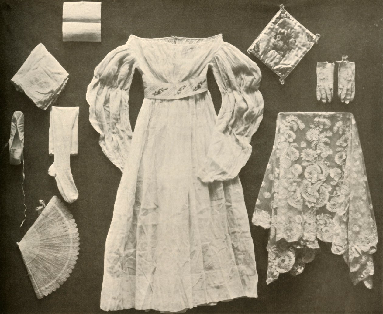 Bryllupsdrakt til frøken Sara Hayes, fra Philadelphia, c1750, 1937. av Unbekannt