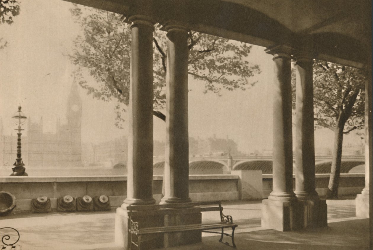 Westminster Bridge og Big Ben fra terrassen til St. Thomass Hospital, c1935. av Unbekannt