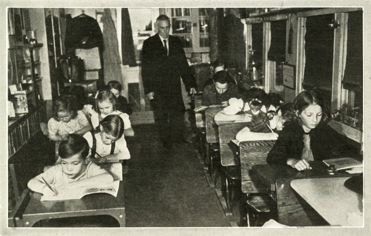 Når Skolen kommer til Barna - Omreisende skoler gir grundig moderne utdanning for av Unbekannt