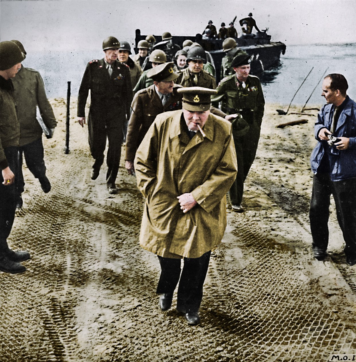 Winston Churchill over Rhinen. Utover i Tyskland! Videre til seier!, 1945 av Unbekannt