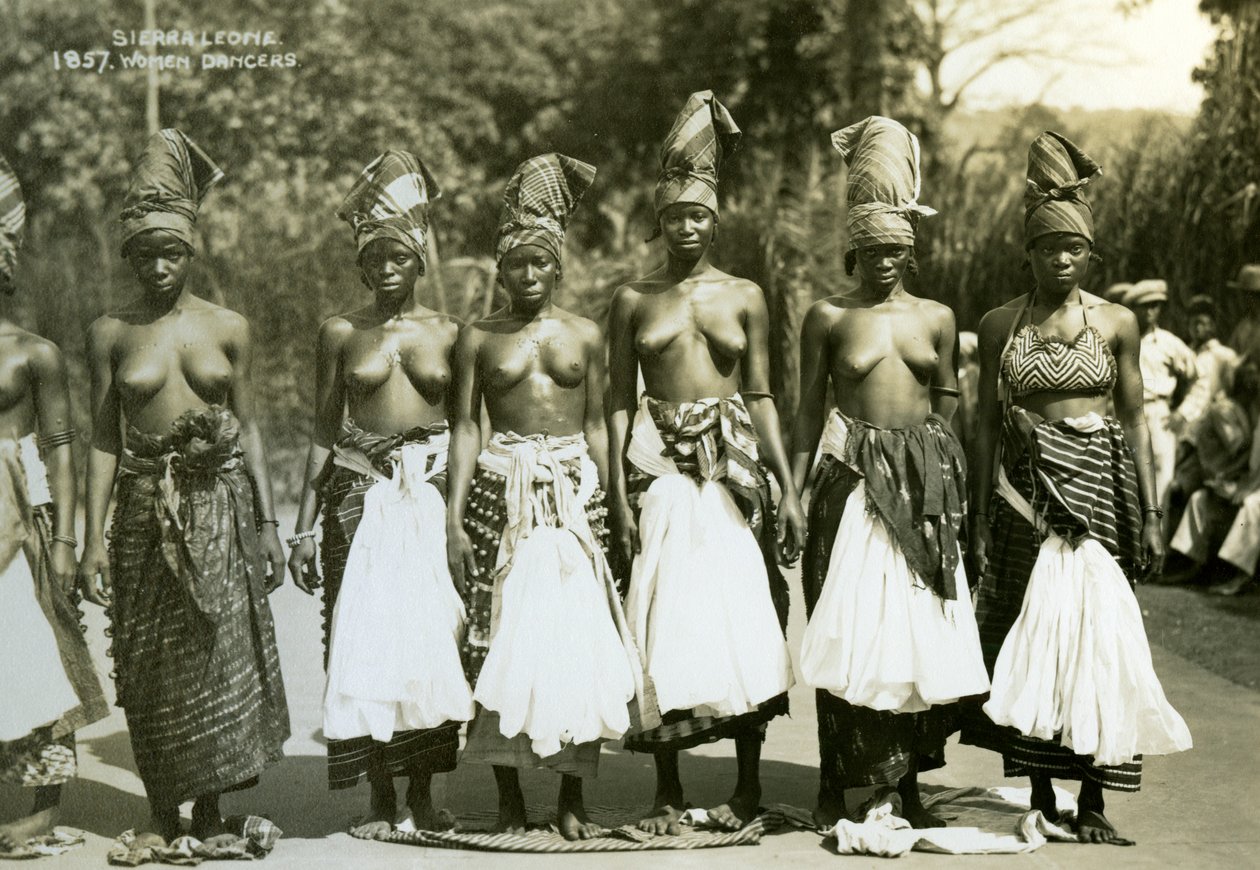 Kvinnelige dansere, Sierra Leone, 1900-tallet av Unbekannt
