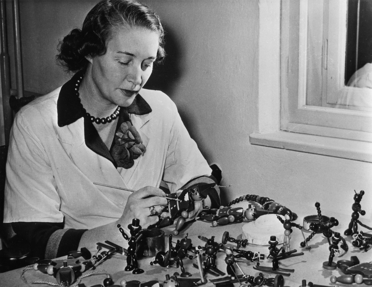Treleker blir ferdigstilt i Wien, Østerrike, på vei til Amerika, 1952 av Unbekannt