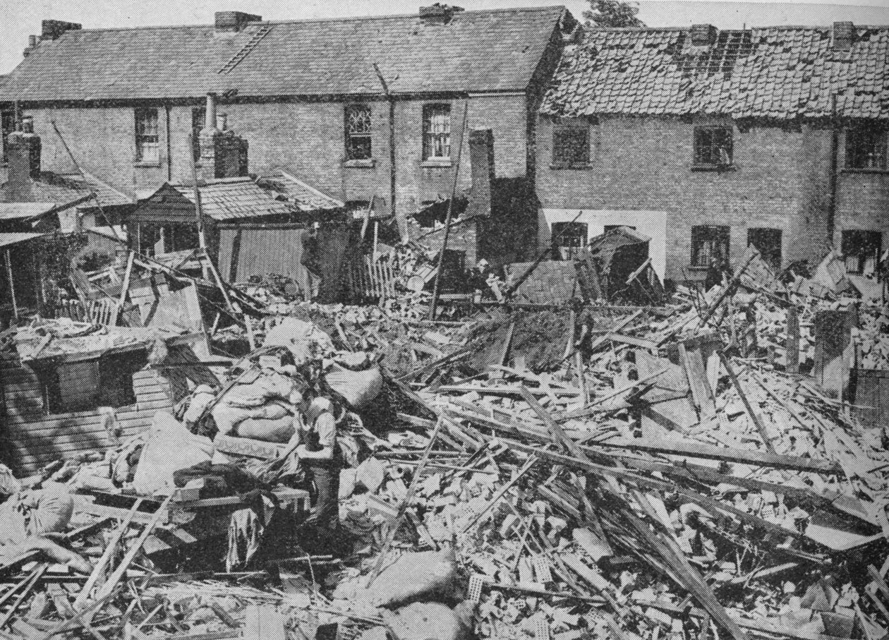 Arbeidet til bombeflyene og deres ødeleggelse, 1940, 1940 av Unbekannt
