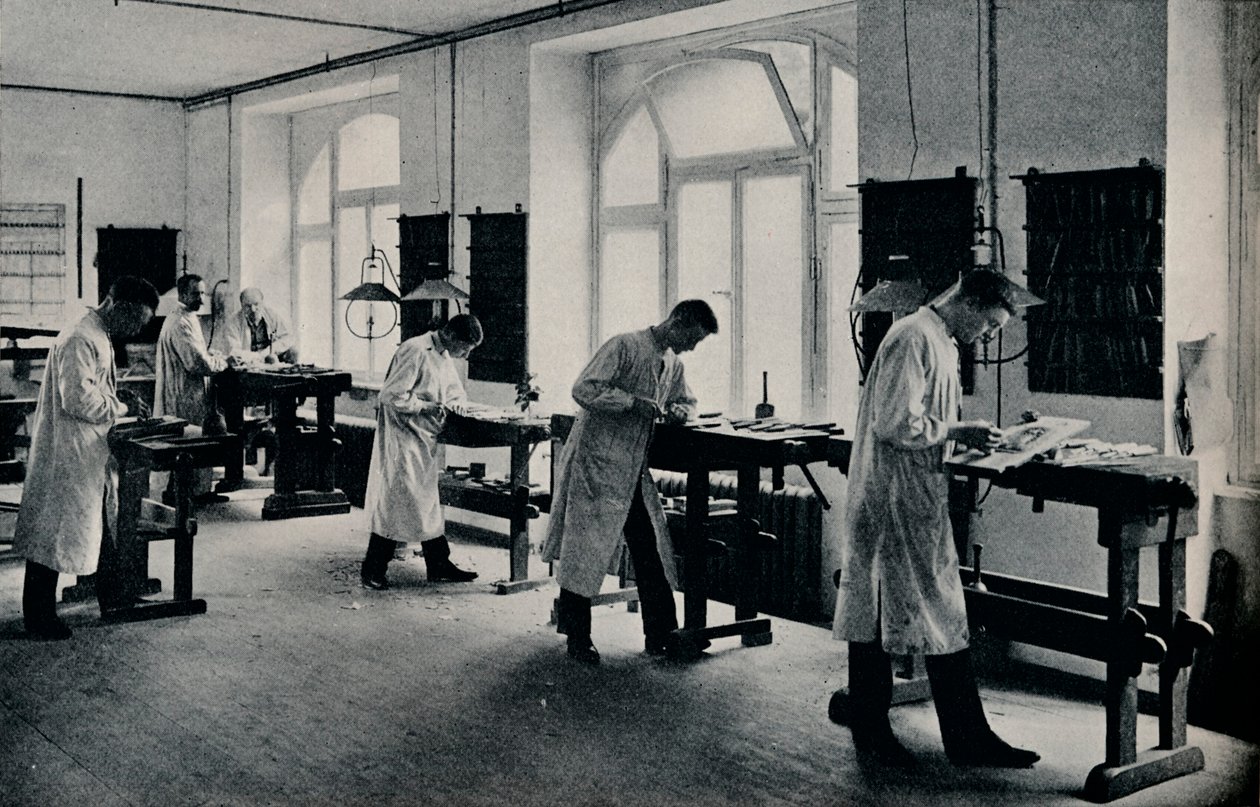 Workshop of the Arts and Crafts Technical School, Flensburg, Tyskland. c1908 av Unbekannt
