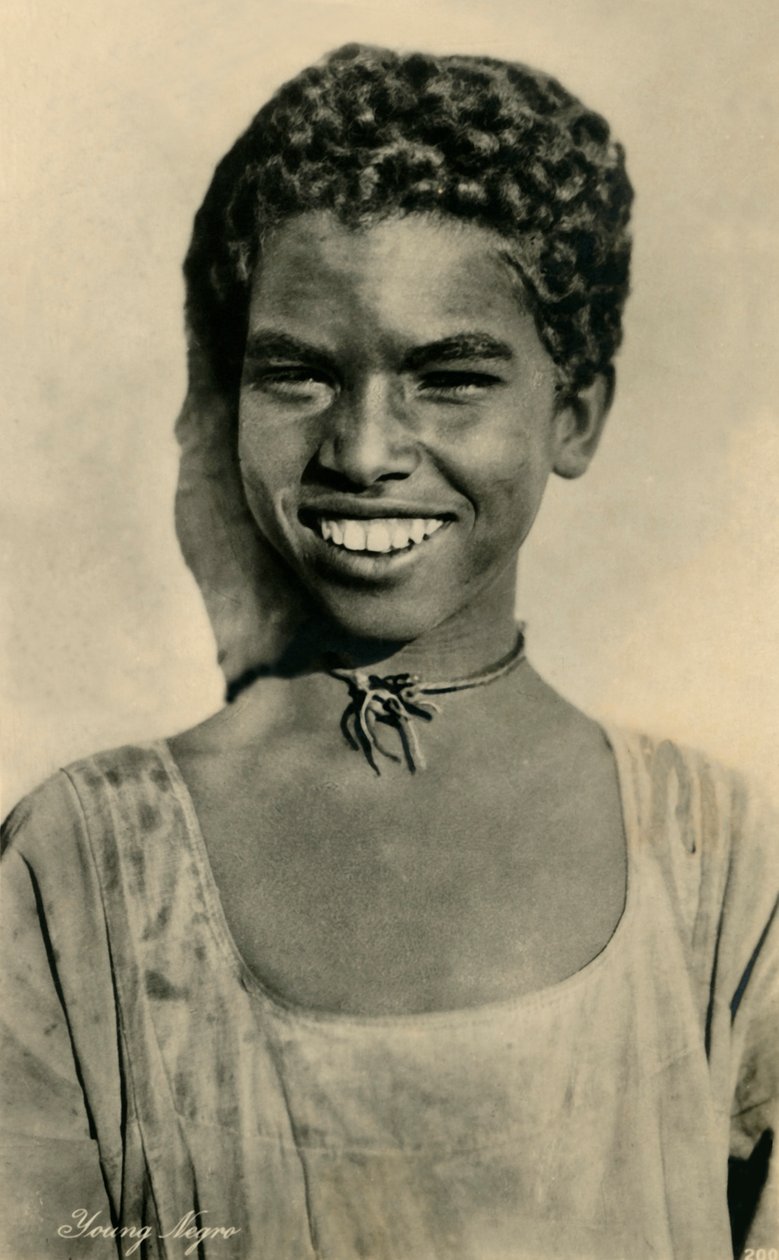 Ung jente, c1918-c1939. av Unbekannt