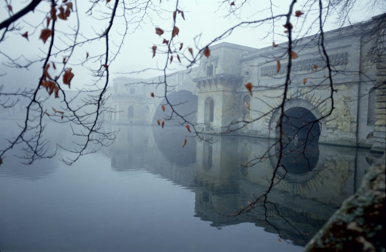 Bro over innsjøen, Blenheim Palace, Oxfordshire, bygget ca. 1705-24 århundre av Unbekannt Unbekannt