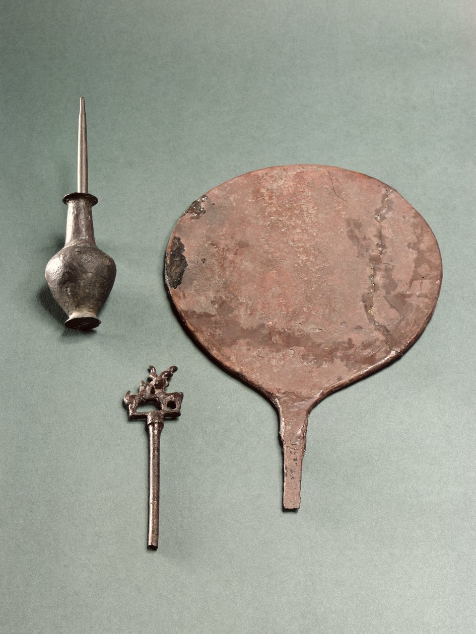 Kobberhårnål, collyriumstang med potte og speil, Mohenjodaro, 2300-1750 f.Kr. av Unbekannt Unbekannt