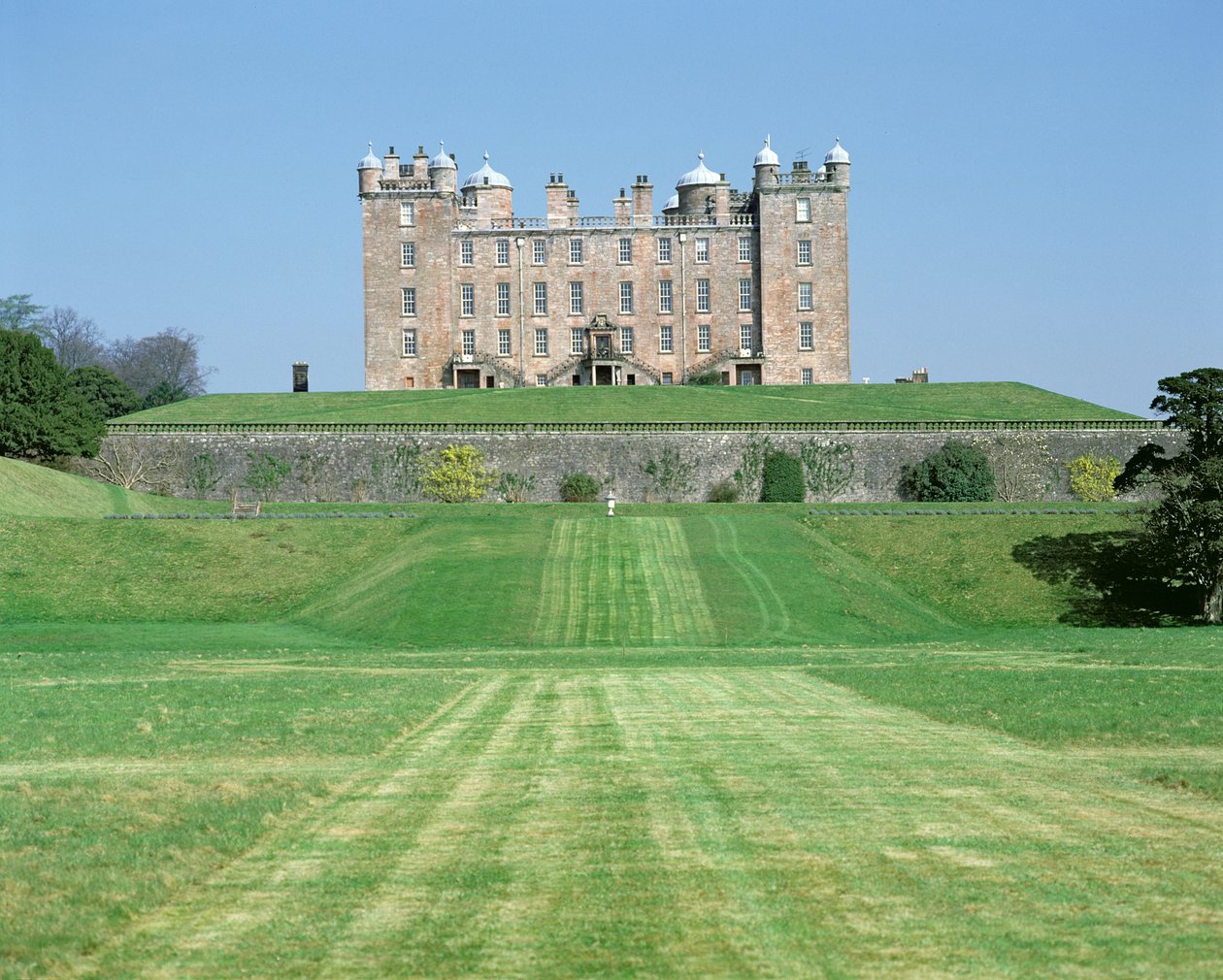 Drumlanrig Castle, Utsikt over eksteriøret, Scottish School, bygget 1679-91, Dumfries, Storbritannia av Unbekannt Unbekannt