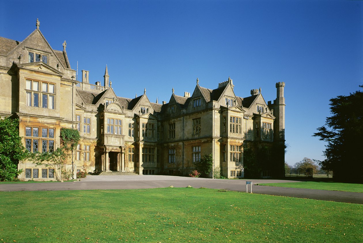Utvendig utsikt over den sentrale delen av huset, Corsham Court, Wiltshire av Unbekannt Unbekannt
