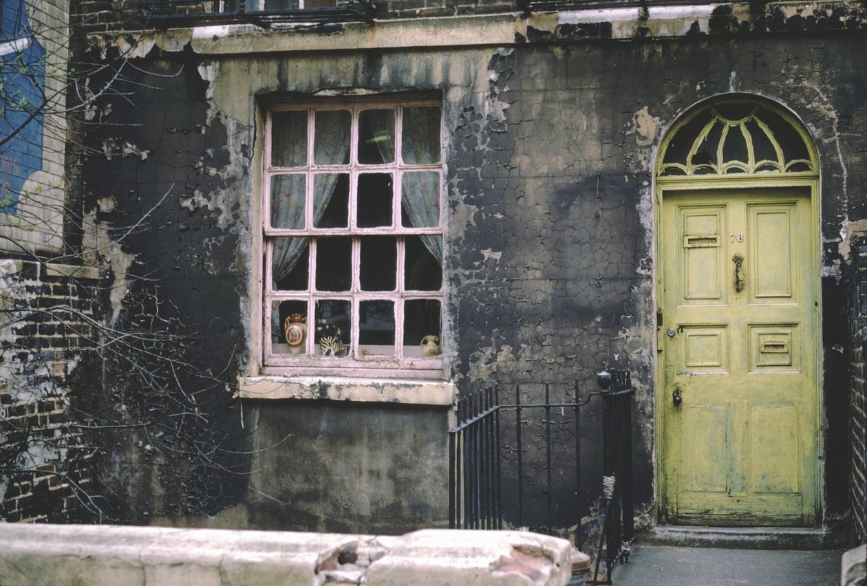 Hus med en grønn dør, Euston, London, 1967 av Unbekannt Unbekannt