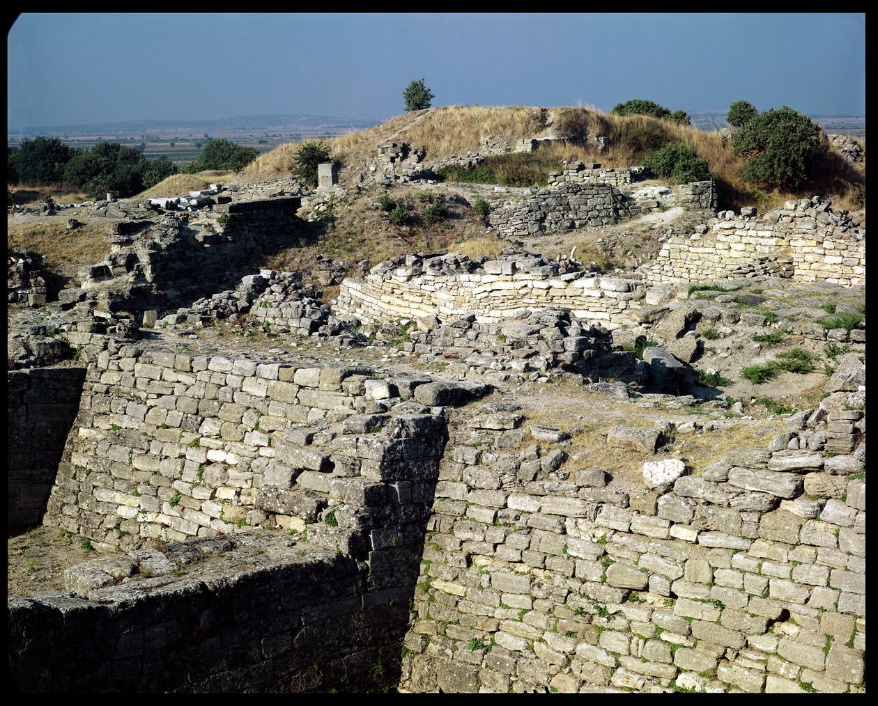Hissarlik-haugen, stedet for den gamle byen Troy, 3000-1100 f.Kr. av Unbekannt Unbekannt