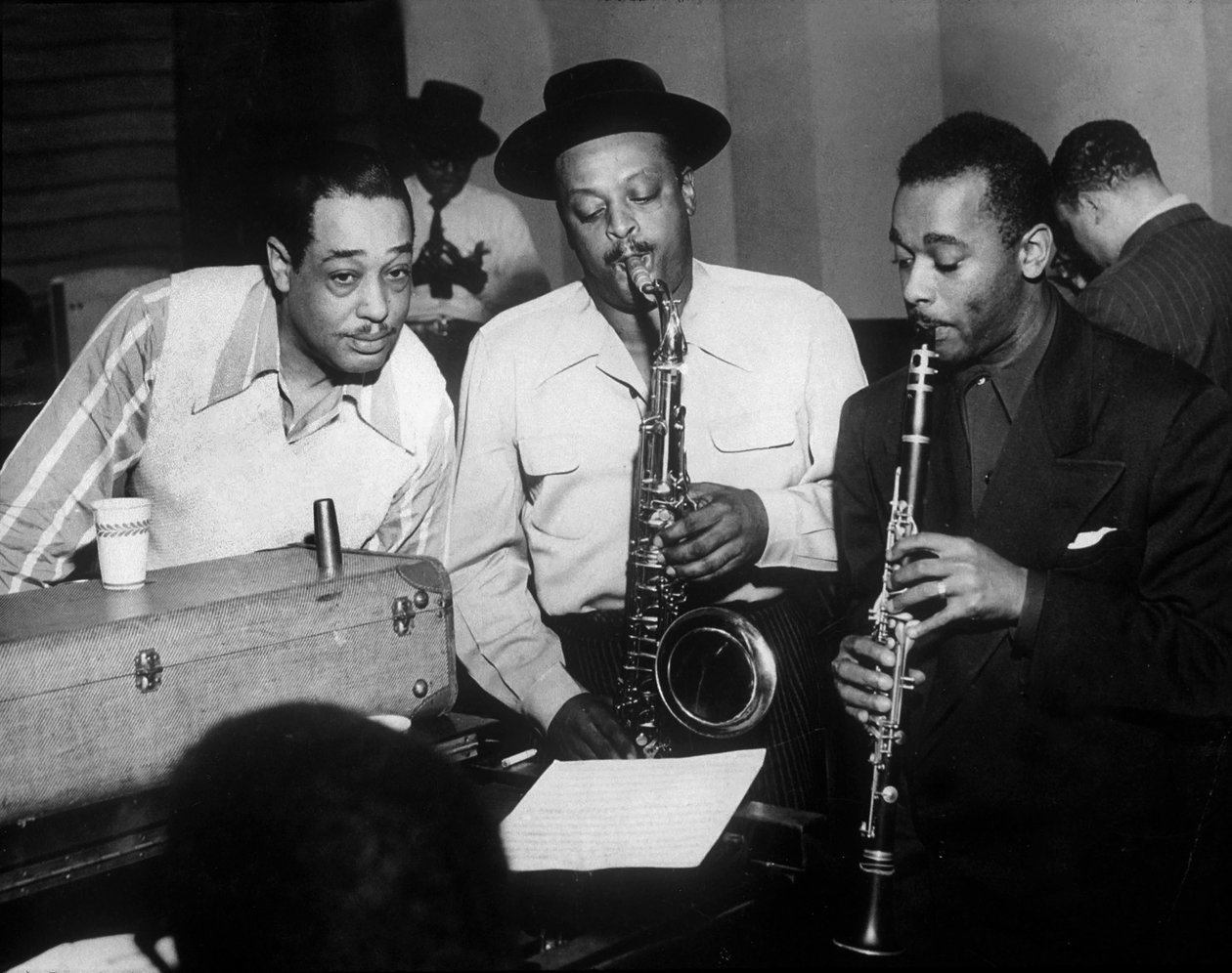 Duke Ellington med Ben Webster og Jimmy Hamilton i Carnegie Hall, 1948 av Unbekannt Unbekannt