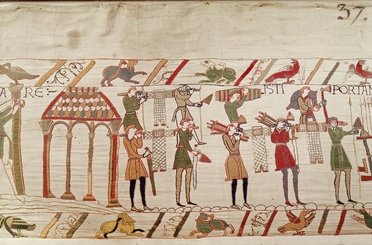 Normannere bærer våpen til skipene, Bayeux Tapestry av Unbekannt Unbekannt