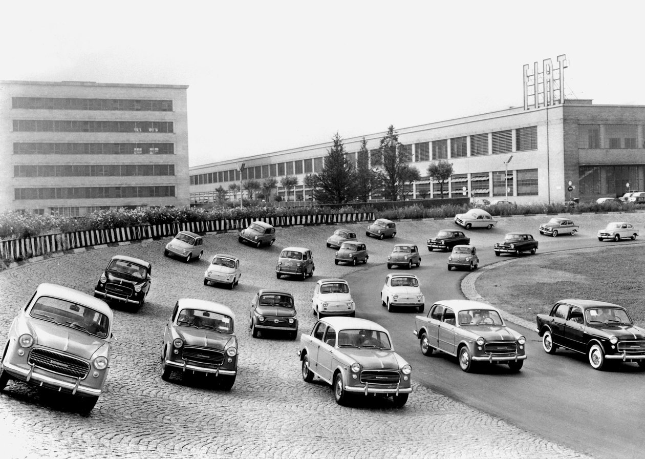 Tester biler på Fiat testbane, Mirafiori, Torino, 1958 av Unbekannt Unbekannt