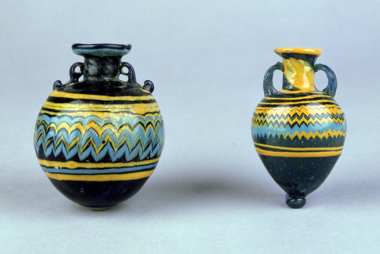 Amforer, sannsynligvis senhellenistisk, ca. 2.-1. århundre f.Kr. (farget glass) av Unbekannt