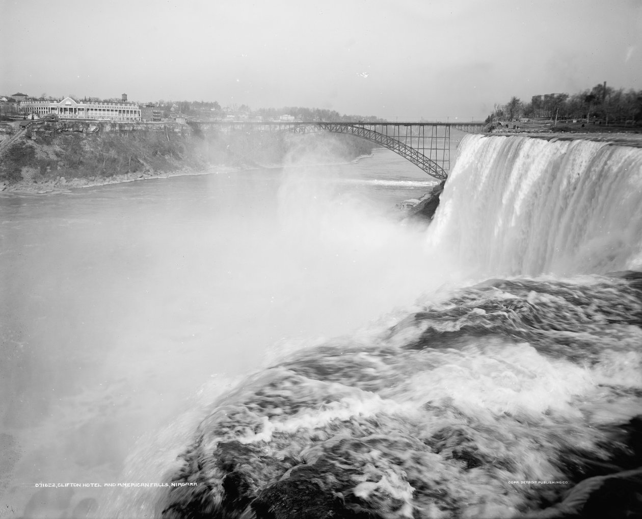 Clifton Hotel og American Falls, Niagara av Unbekannter Künstler