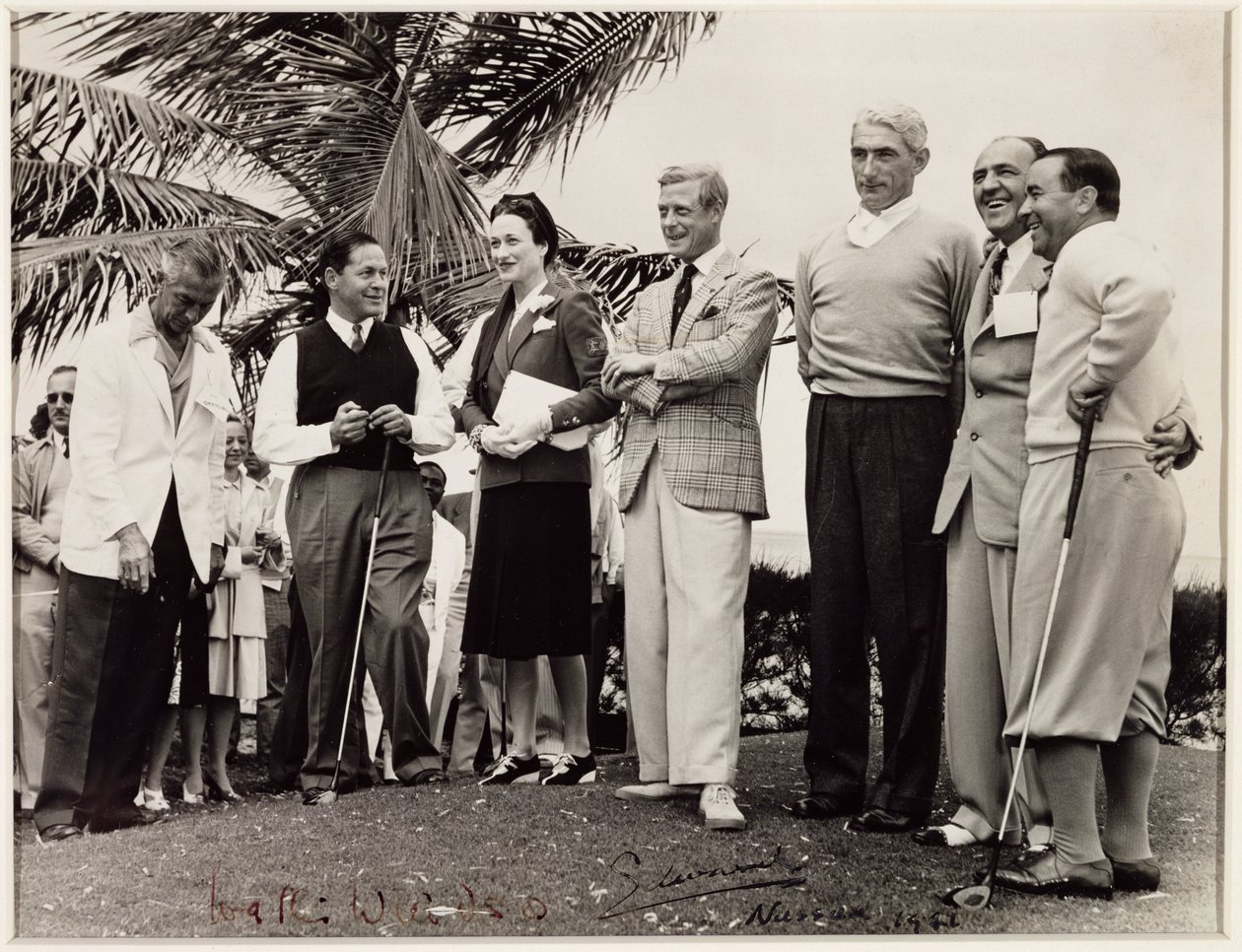 Edward, hertug av Windsor (1894-1972) og Wallis, hertuginne av Windsor (1896-1986) på en golfturnering i Nassau av Unbekannt