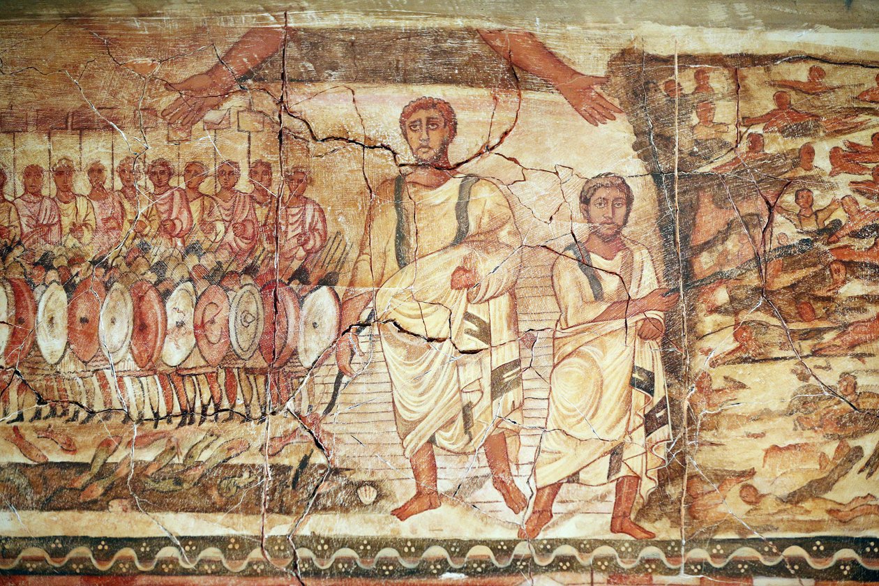 Exodus og kryssing av Rødehavet, freskomaleri fra synagogen i Doura (Dura) Europos, 244-245, og oppbevart på Nasjonalmuseet i Damaskus. Bilde tatt på det jødiske museet i New York under en utstilling. av Unbekannt
