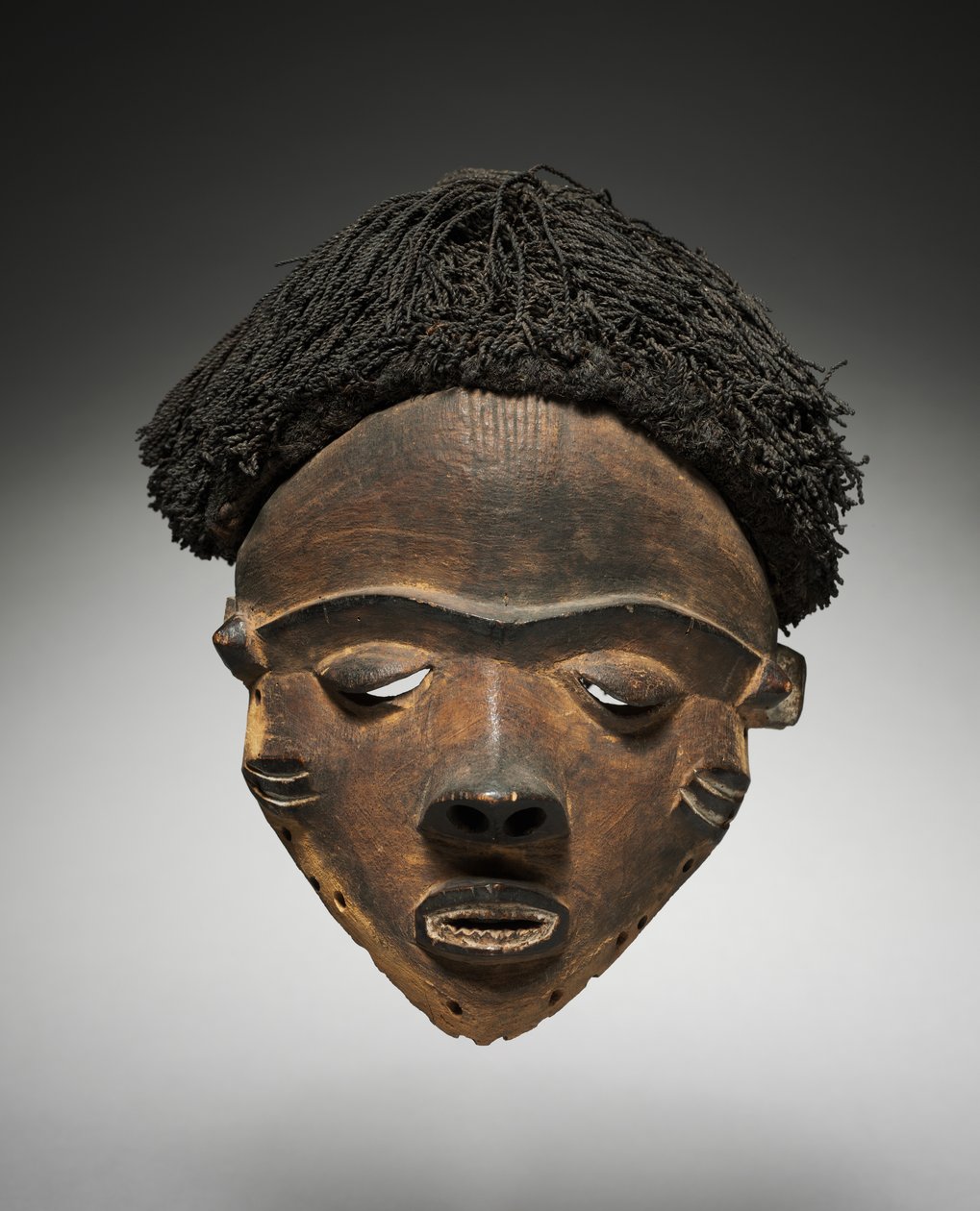 Ansiktsmaske for kvinner, Pende, tidlig på 1900-tallet av Unbekannt