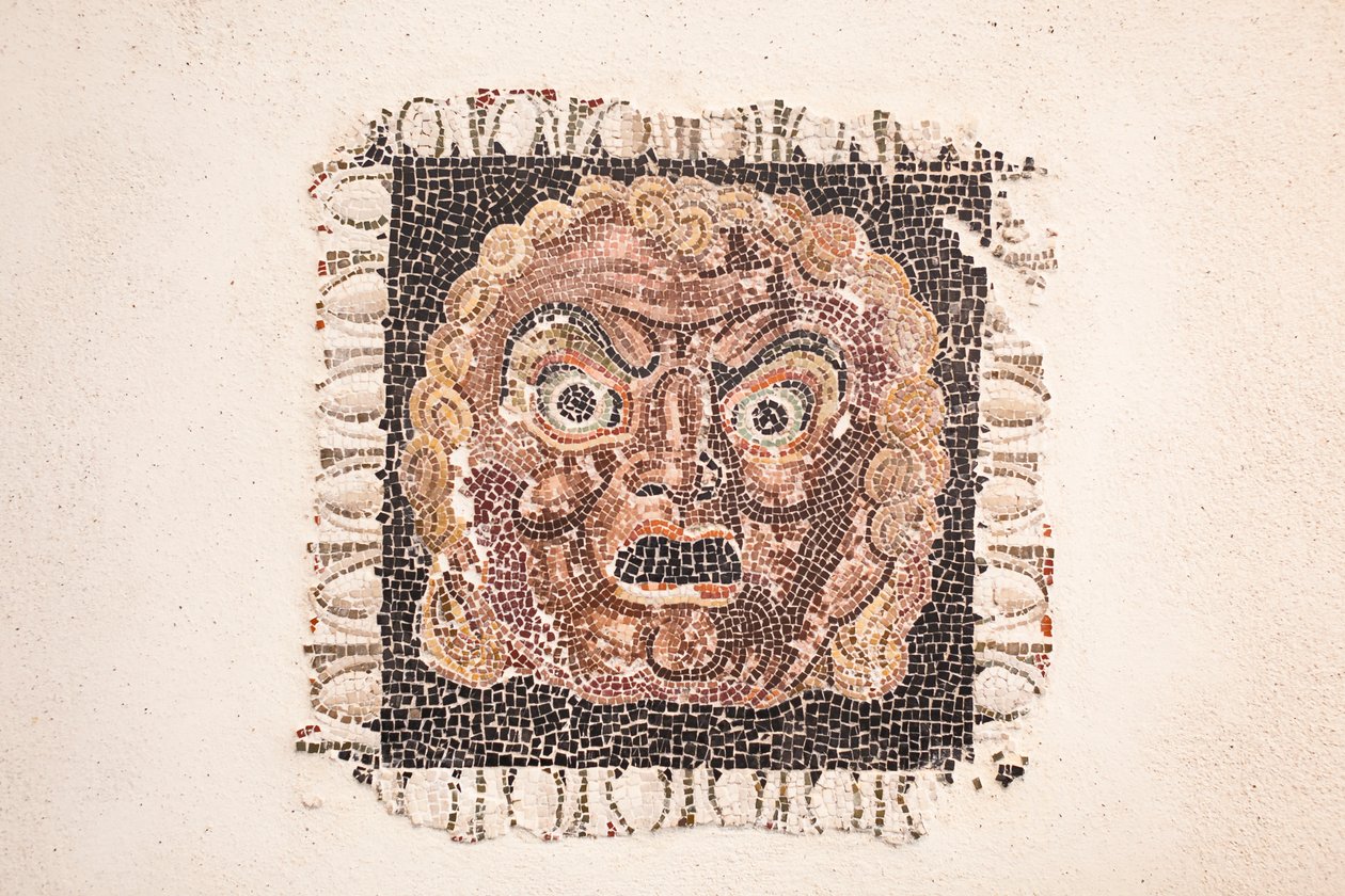Gulvmosaikk datert til det 1. århundre f.Kr. som viser en Dionysos-maske, fra en romersk villa nær via Ruffinella i Roma, Romas nasjonalmuseum (museo nazionale romano), Roma, Italia av Unbekannter Künstler