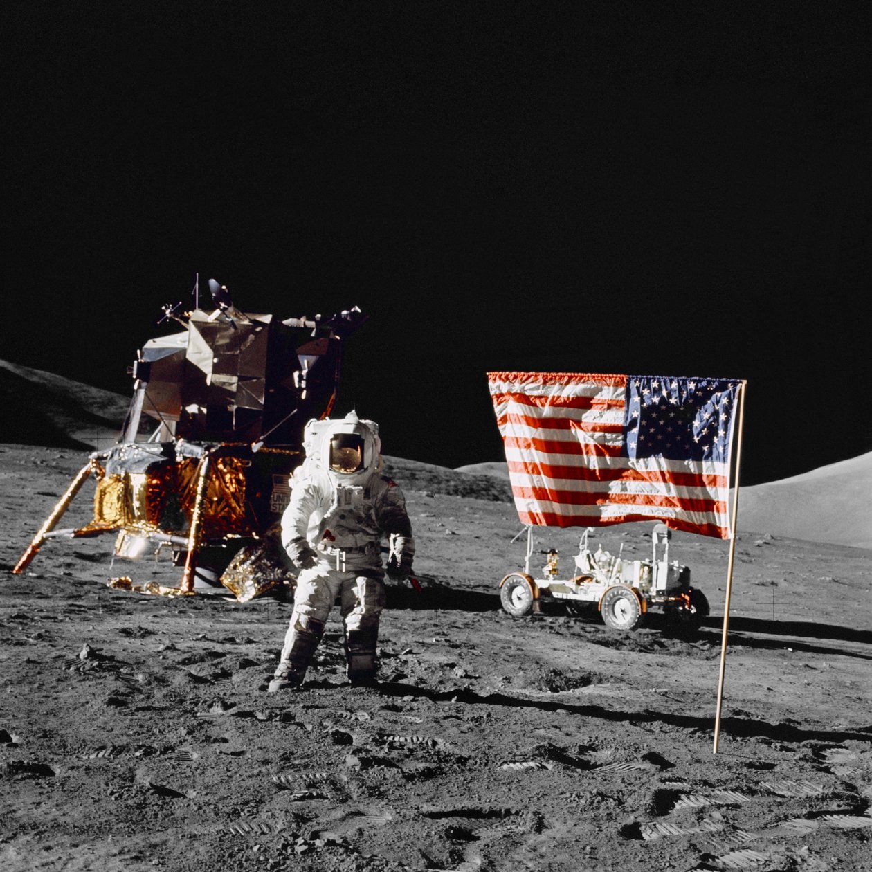 Harrison H Schmitt på måneoverflaten under Apollo 17-landingsoppdraget av Unbekannt
