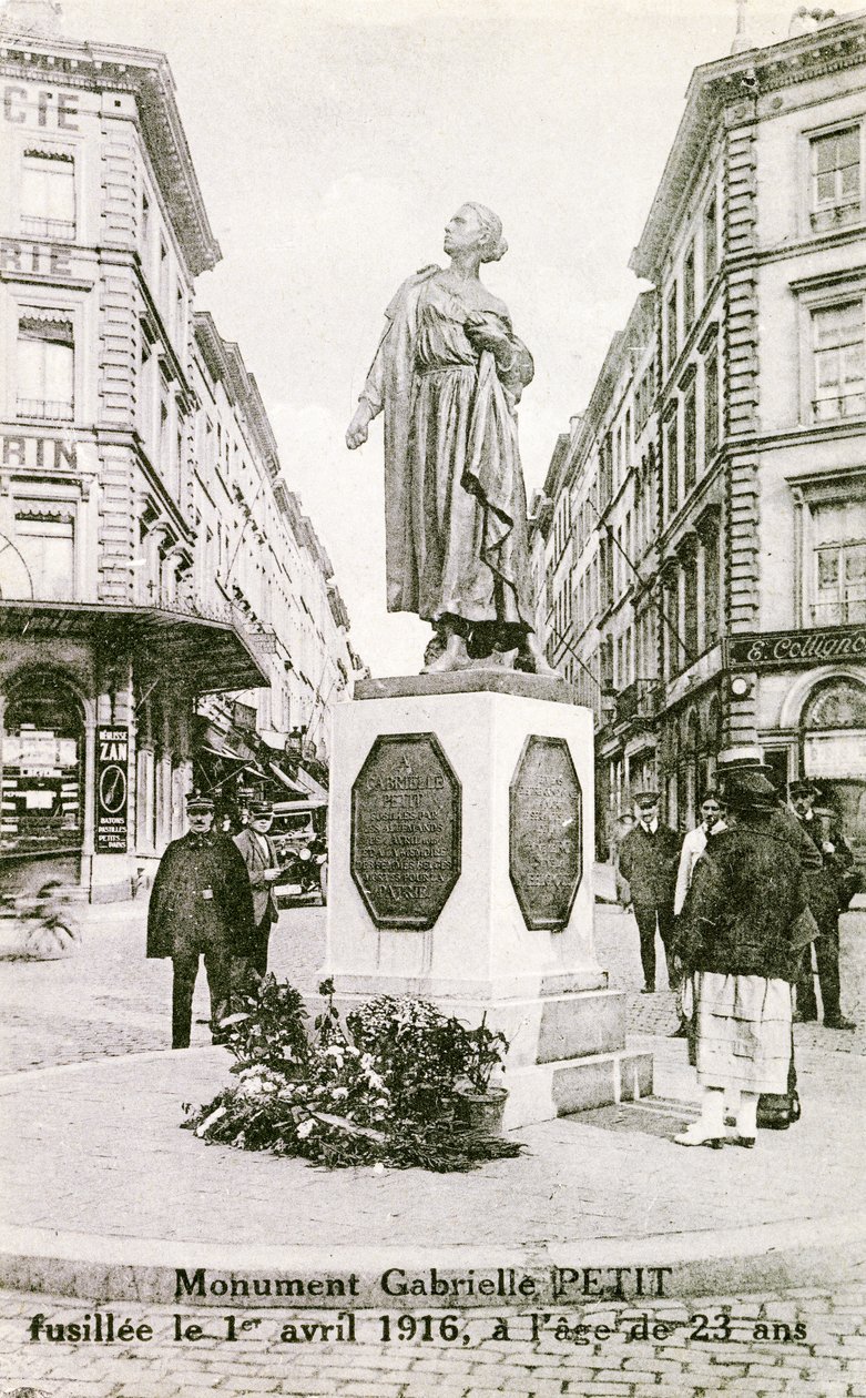 Monument i Brussel til minne om Gabrielle Petit, ca. 1925 (litho) av Unbekannt