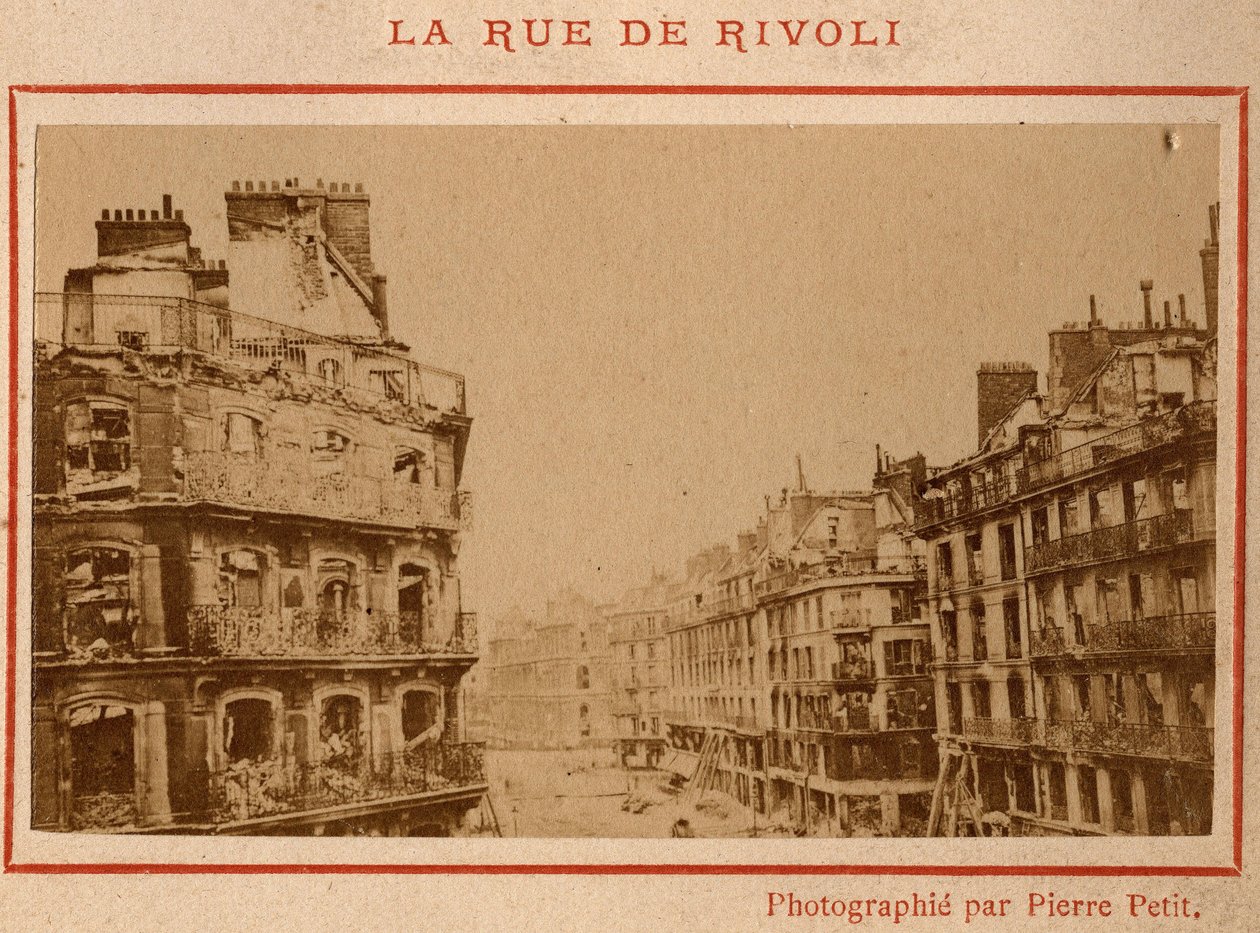 Paris kommune (1871): utsikt over brannbygningene på Rue de Rivoli i Paris i mai 1871. Fotografi av Pierre Pepetit. Trykk på papp, Dim. 9x5,4 cm av Unbekannt