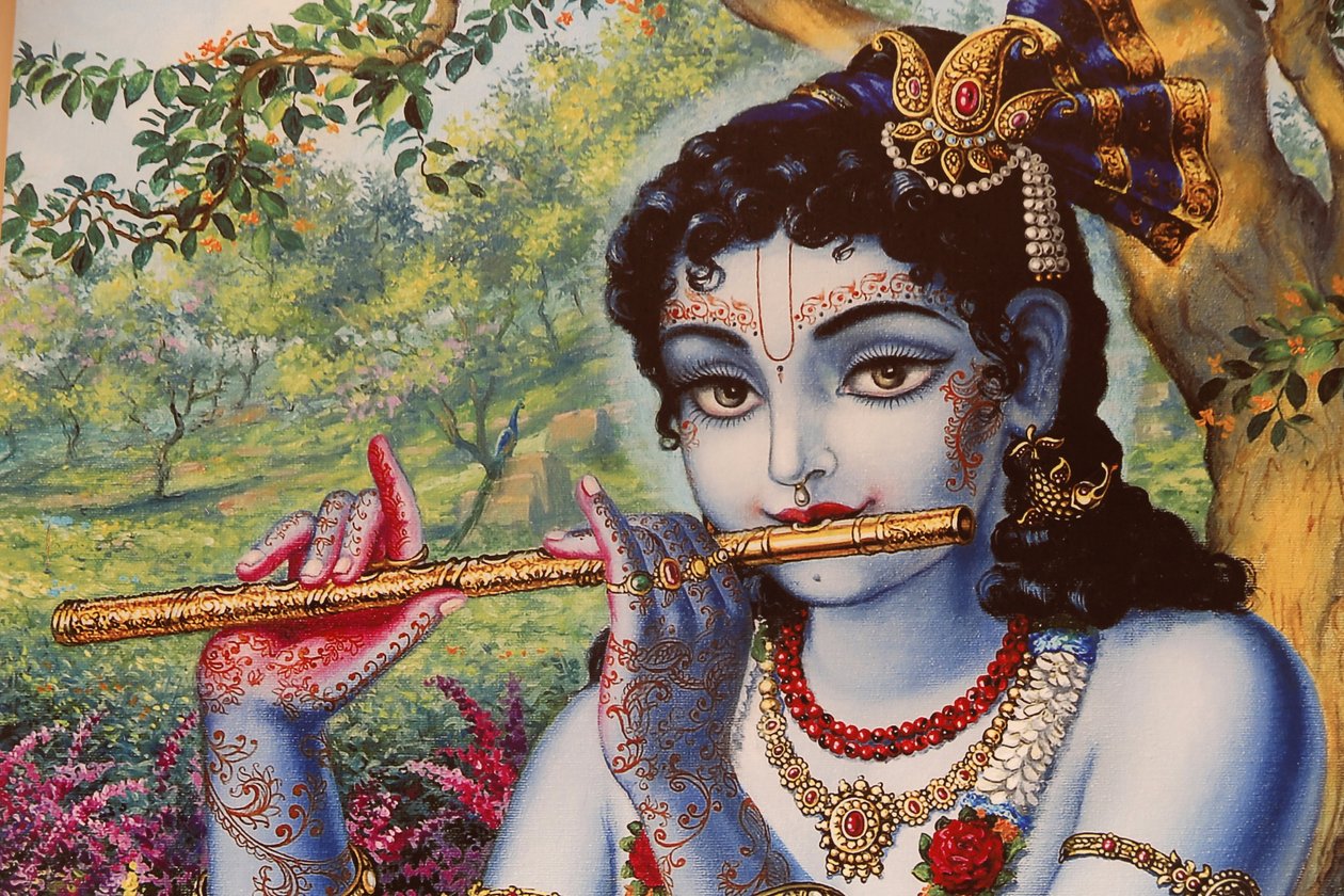 Maleri som viser hinduguden Krishna som spiller en fløyte utendørs. India av Unbekannt