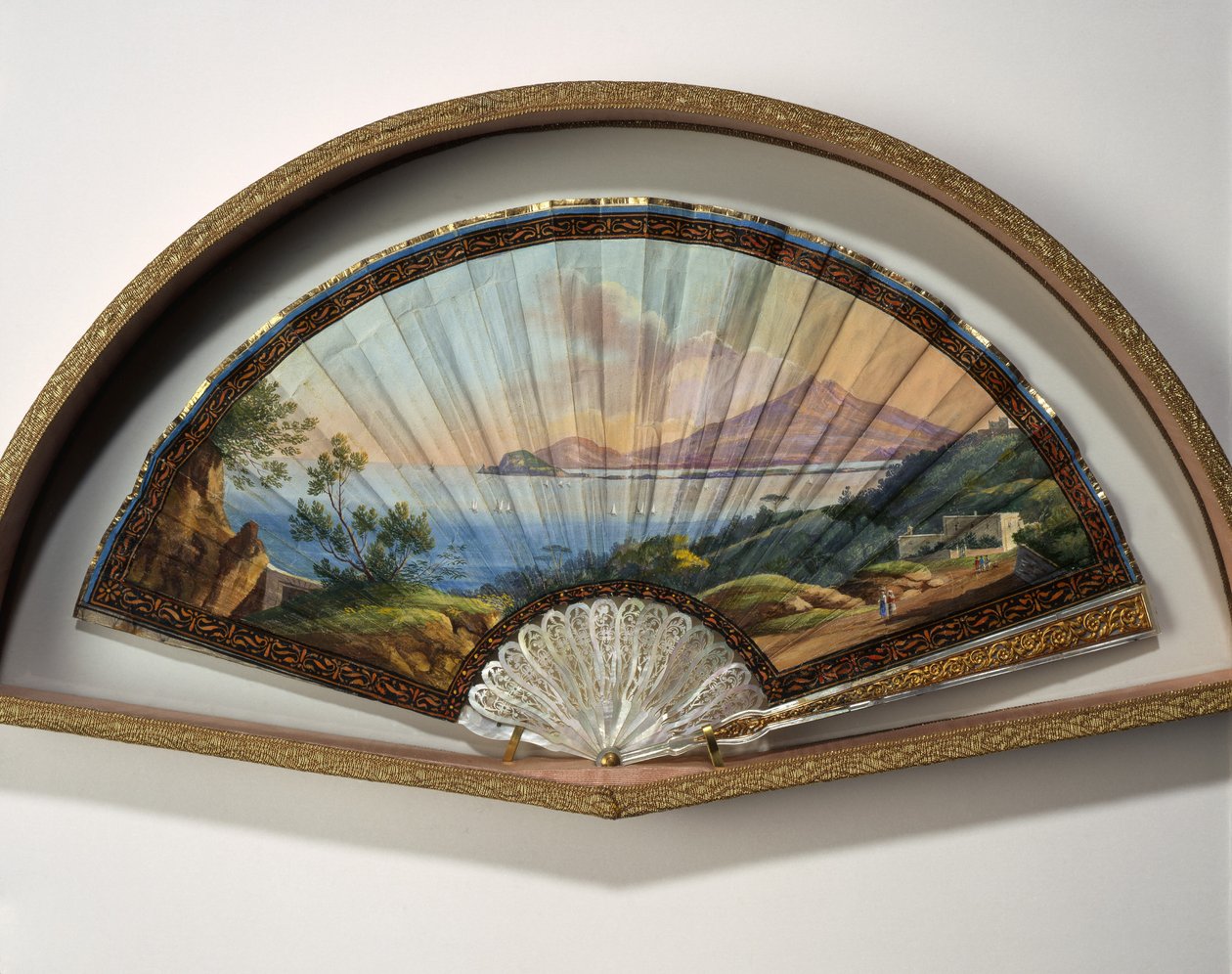 Papirviftemodell med et gouache-maleri som representerer destinasjonene til Grand Tour, vanligvis en praktisk reise av kunstnere og intellektuelle fra 1700- og 1800-tallet i middelhavslandene under deres ungdom for deres utdannelse og berikelse av Unbekannt