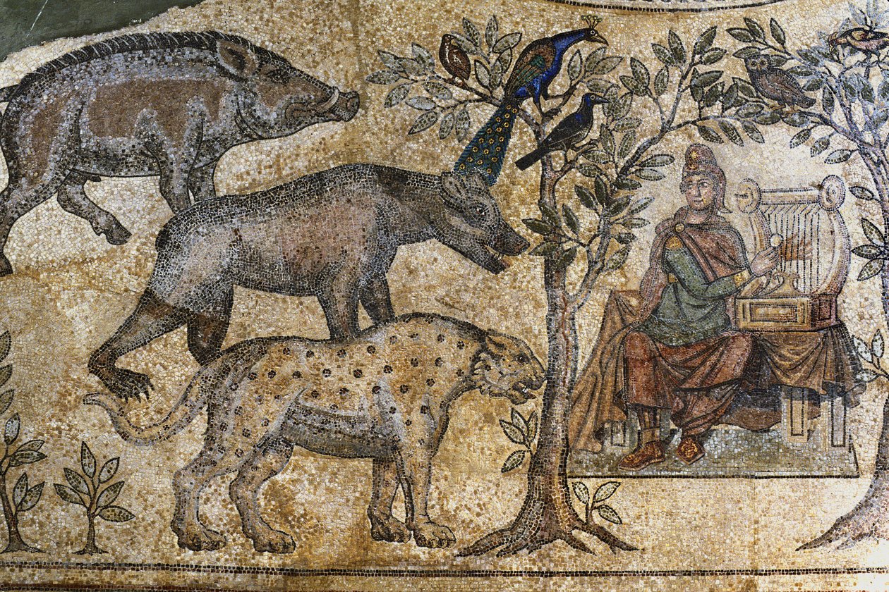 Picardie 073 - Laon - House of Associations - Roman Mosaic of Blanzy - "Orphee sjarmerer dyrene" av Unbekannt