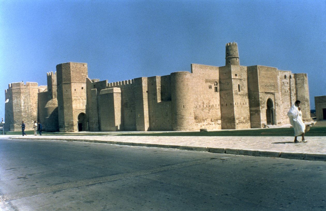 Ribat av Monastir bygget under regjeringen til Harun al-Rashid (786-809) (bilde) av Unbekannt
