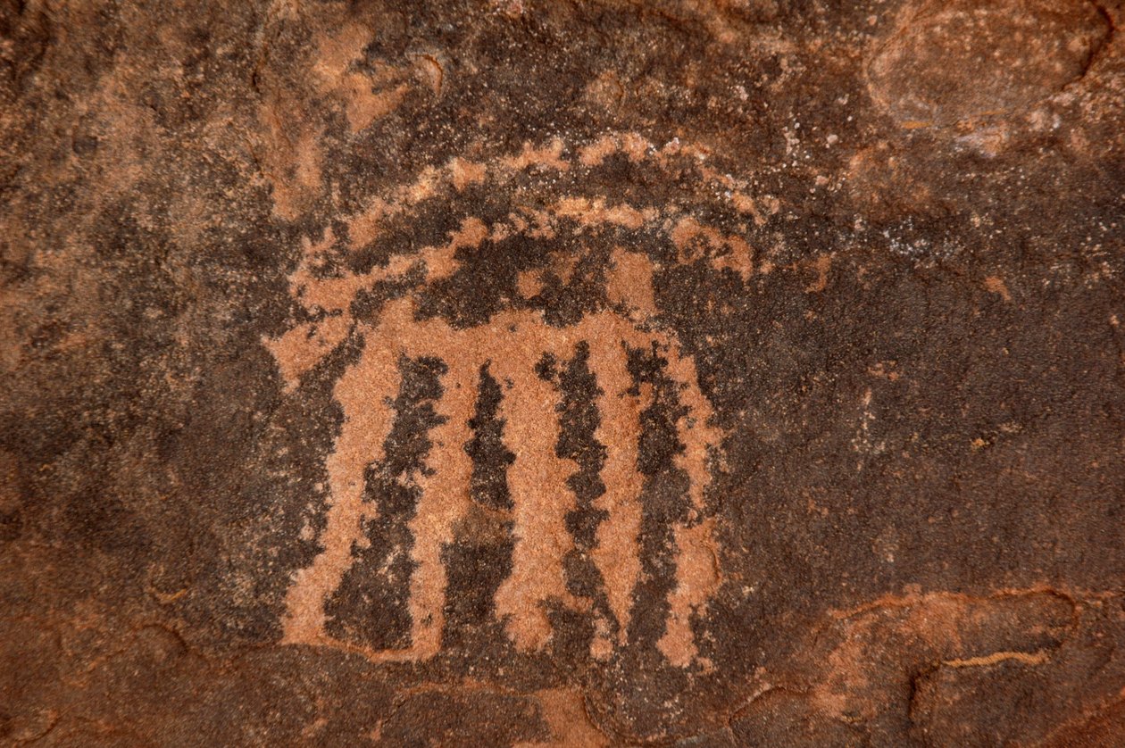 Bergkunst, forhistorie: Gravering av en Oryx-antilope i Uweinat-massivet, Egypt. (Periode fra 8000 til 3000 år f.Kr.). Fotografering av Unbekannt
