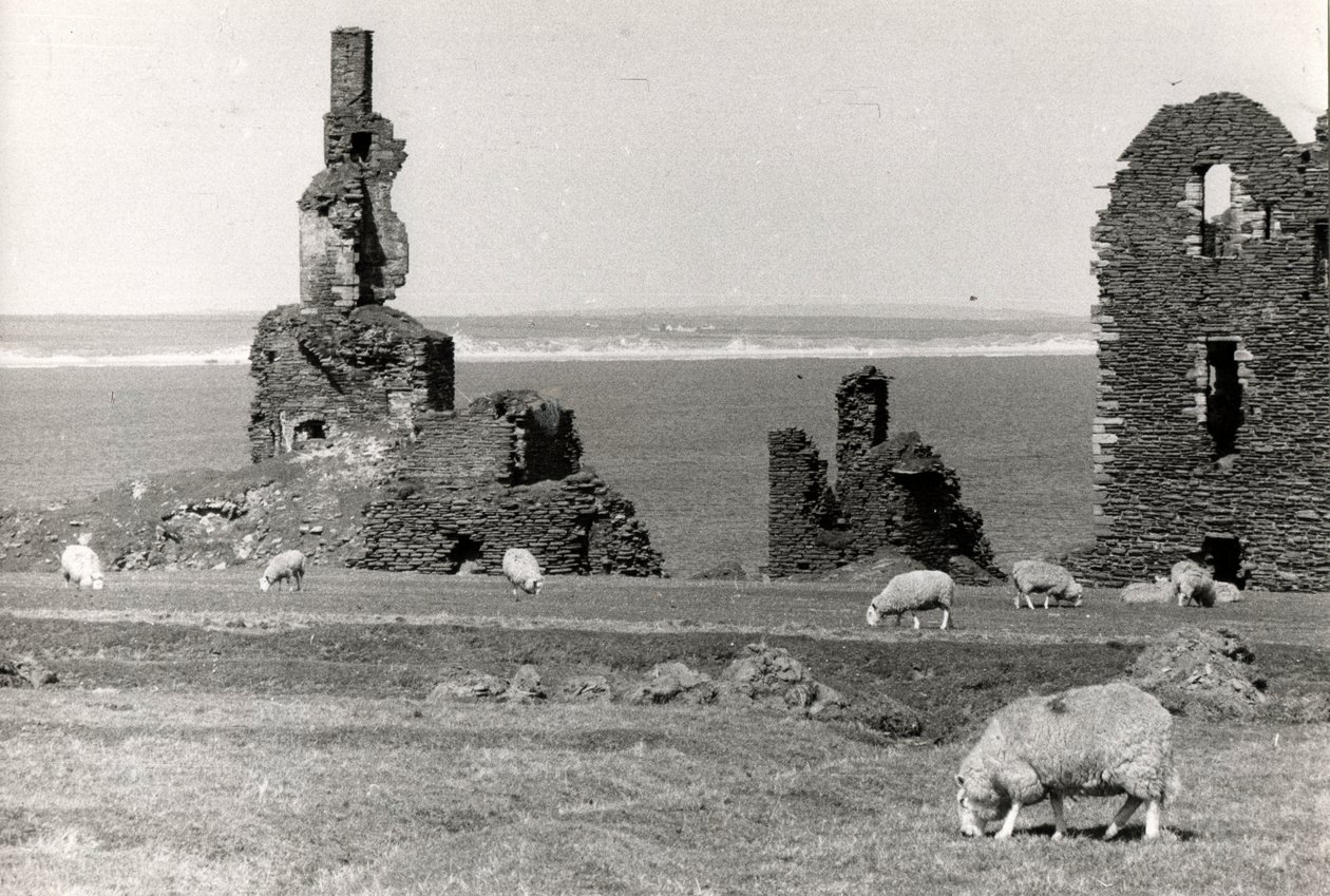 Ruinene av et slott, Wick, Highlands (s/hv-bilde) av Unbekannt