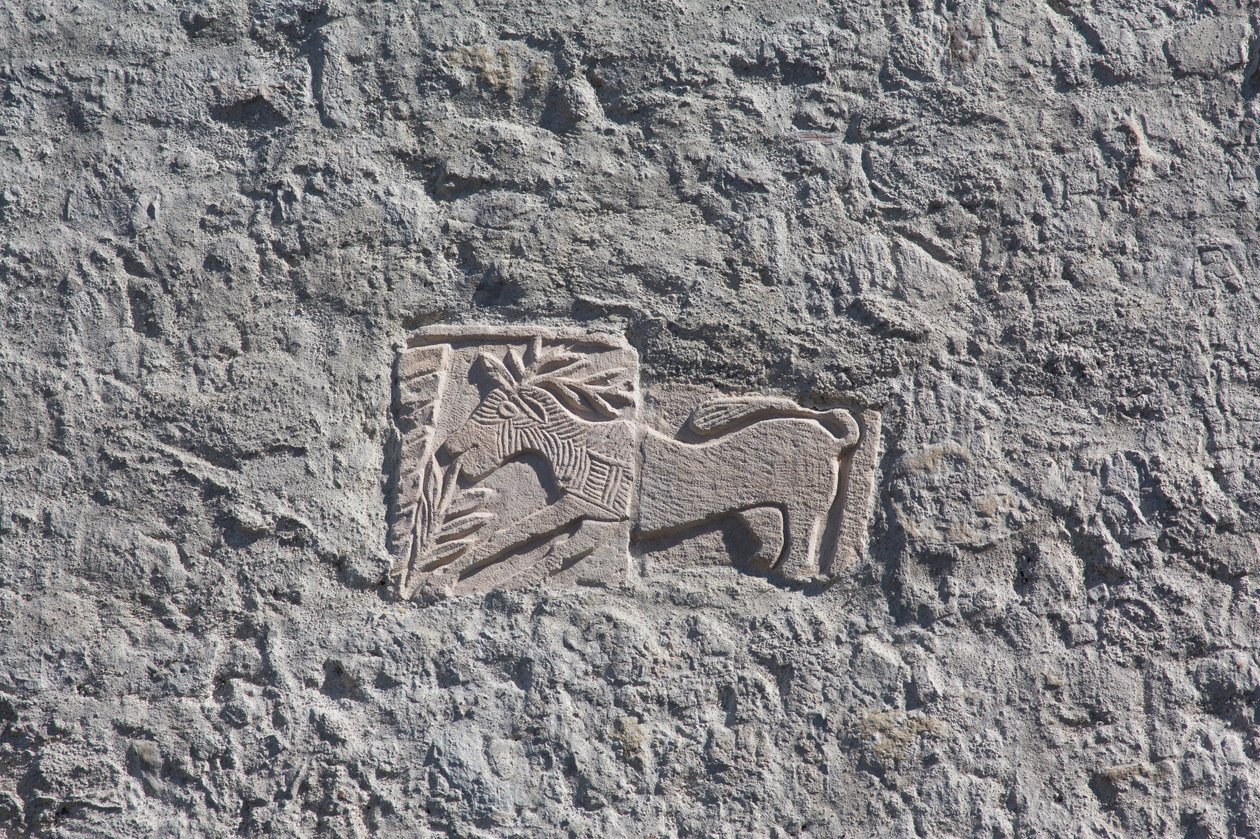 Saint Mauro-kuppel, kirke, lavrelieff, Maniago, Friuli, Italia av Unbekannt