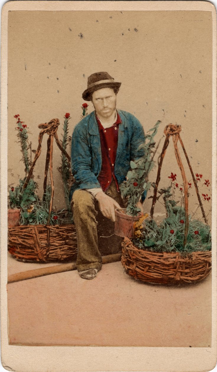 Liten metier: portrett av en blomsterhandler, Venezia. 1800-tallet Trykk på papp Dim. 10,5x6 cm av Unbekannt