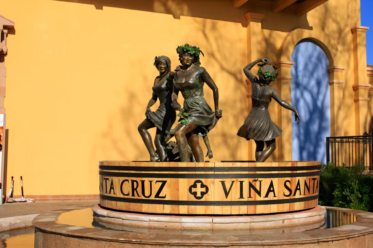Statuer, Vina Santa Cruz (bilde) av Unbekannt