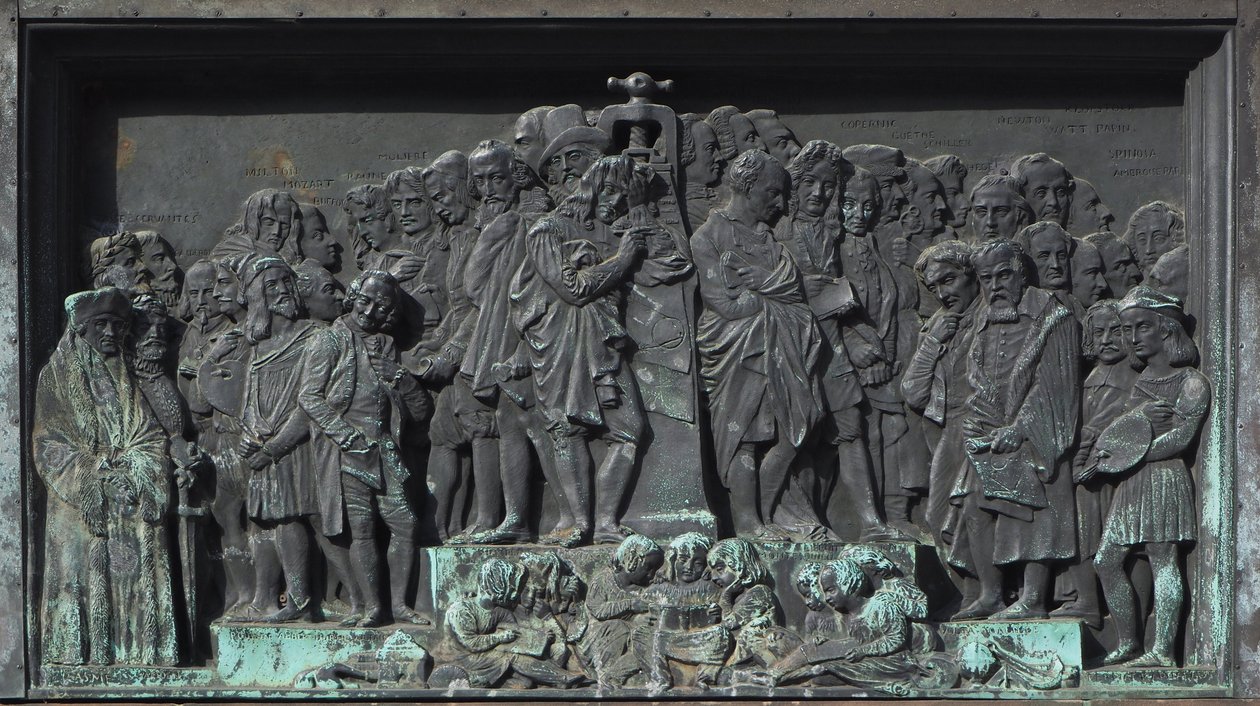 Strasbourg, Bas-relieff av skulpturen av Gutenberg. Europa av William M. Timlin
