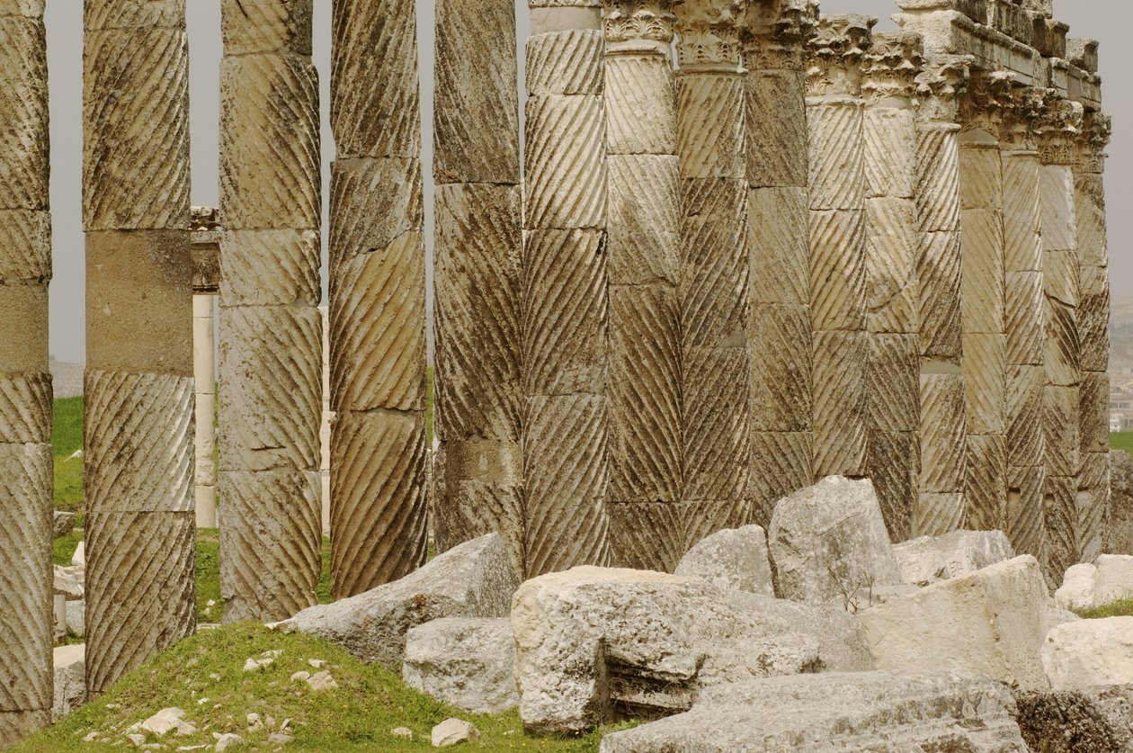 Syria - Qal'at al-Mudiq. Apamea Rester av romerske templer av Benjamin Baud